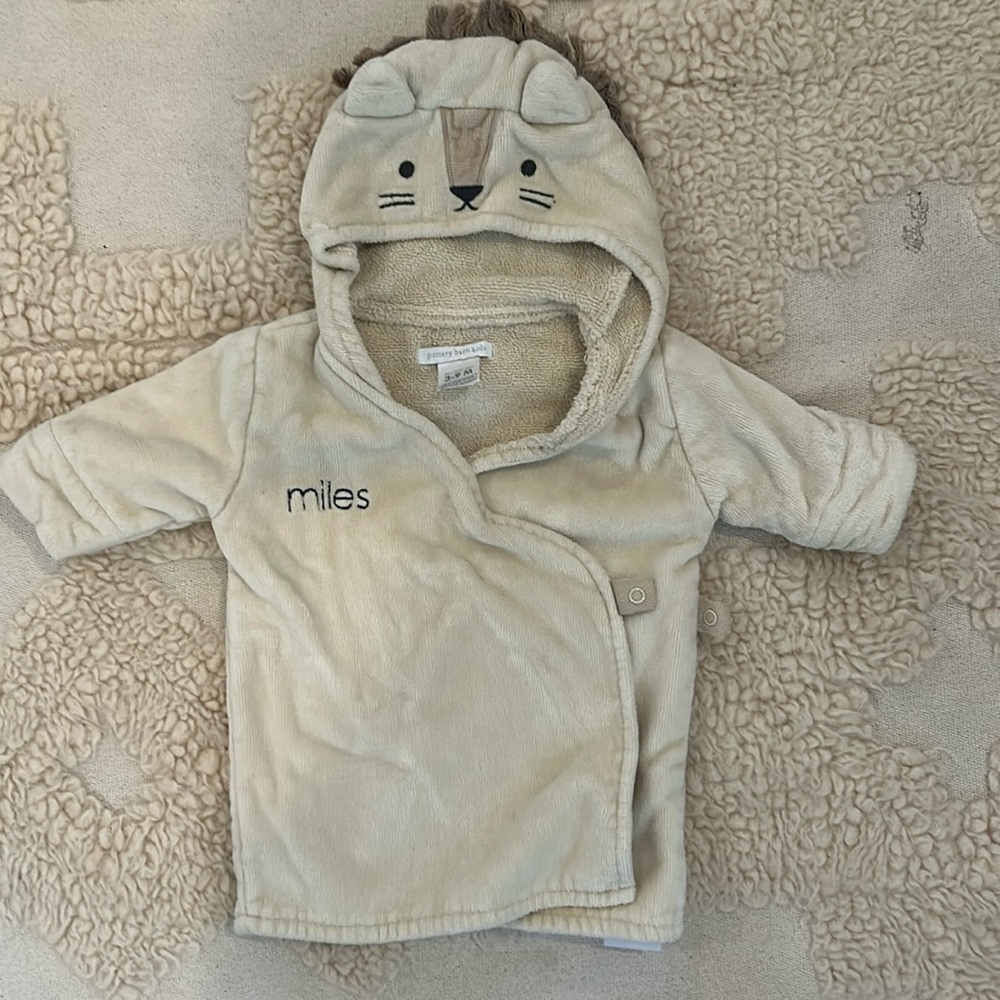 Pottery Bran Kids Monogrammed Bathrobe, 3-6m “Miles”